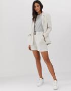 Asos Design Linen Gutsy Shorts With Buckle - Cream