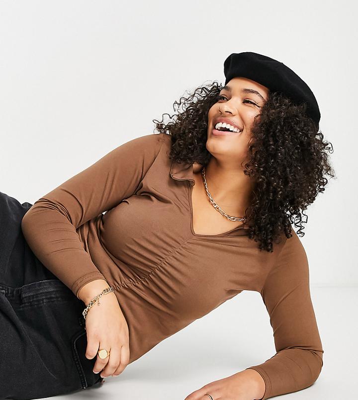 New Look Curve Ruched Front Collared Top In Brown