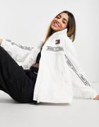 Tommy Jeans Logo Taping Windbreaker In White