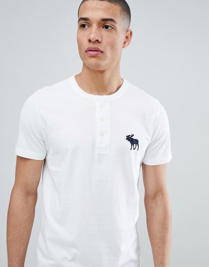 Abercrombie & Fitch Large Icon Logo Henley T-shirt In White - White