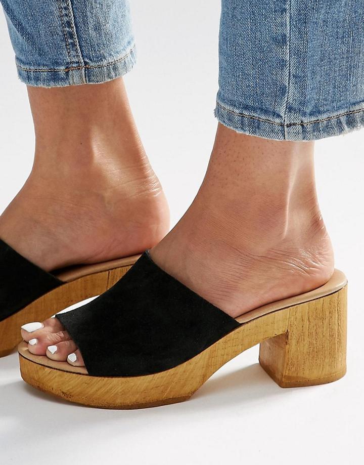 New Look Wood Heel Mule - Black