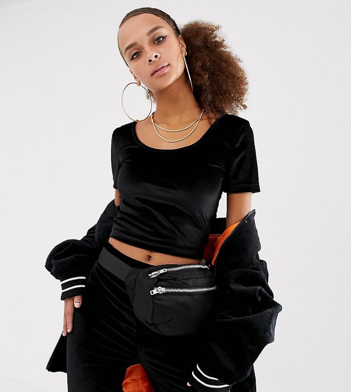 Collusion Scoop Neck Crop Top In Velvet - Black
