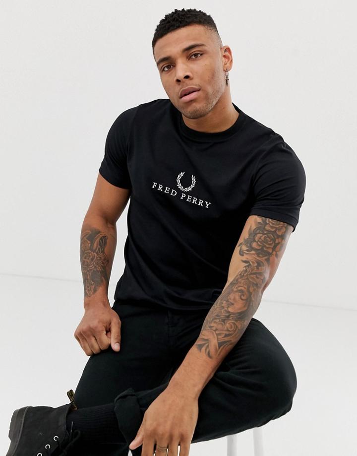 Fred Perry Embroidered Logo T-shirt In Black - Black