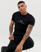 Fred Perry Embroidered Logo T-shirt In Black - Black
