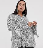Club L Plus Printed Wrap Top With Ruffle Sleeve Detail - Cream