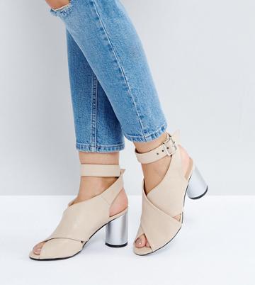 The March Silver Heeled Sandals - Beige