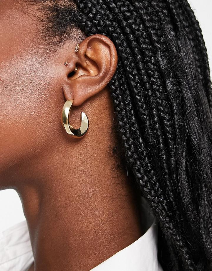 Svnx Half Moon Earrings In Yellow Gold
