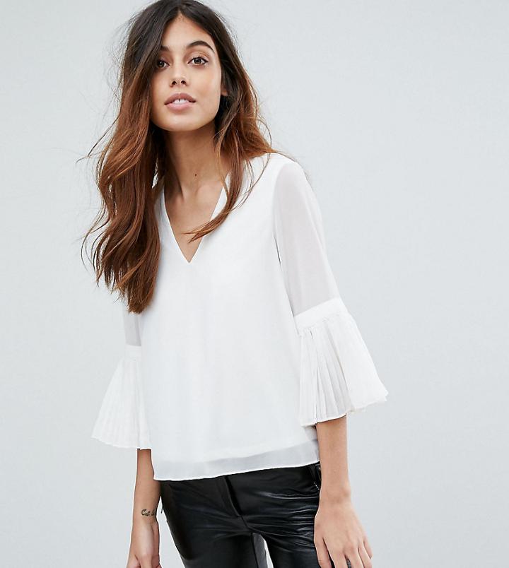 Vero Moda Petite Pleated Sleeve Top - White