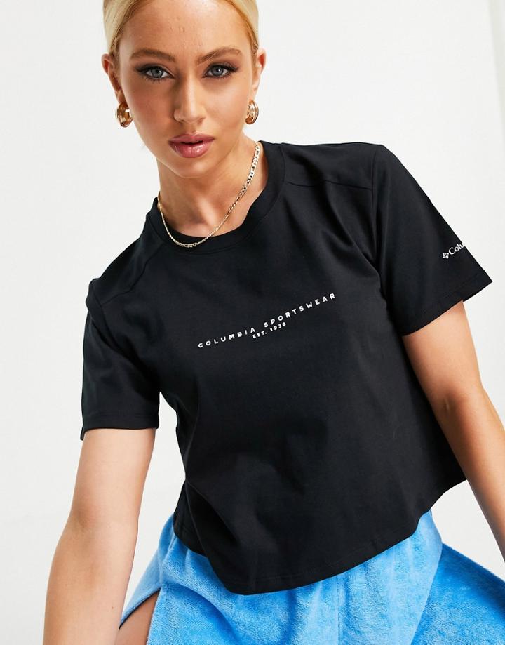 Columbia Park Box Cropped T-shirt In Black