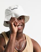 Levi's Bucket Hat In White With Small Logo