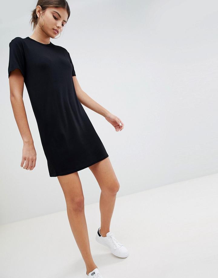 Prettylittlething T-shirt Dress - Black