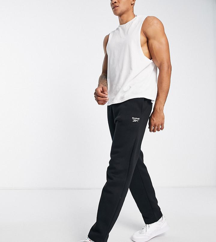 Reebok Classics Wardrobe Essentials Straight Sweatpants In Black