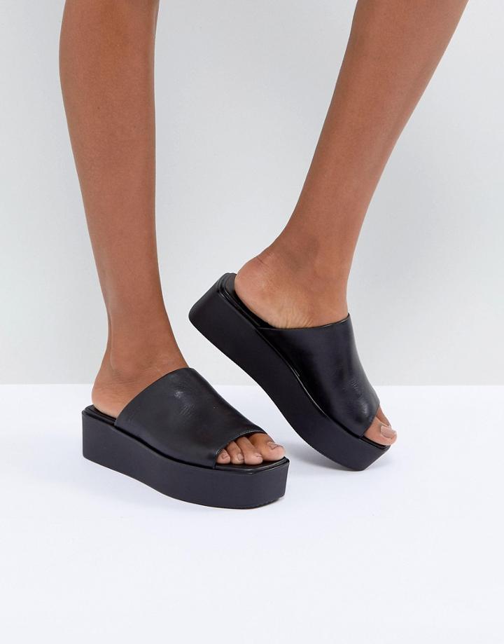 Vagabond Bonnie Black Leather Platform Slides - Black