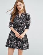 Yumi Floral Print Mini Dress With 3/4 Sleeves - Black