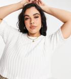 Cotton: On Highwaisted Mom Short With Frayed Hem In Light Wash-blues