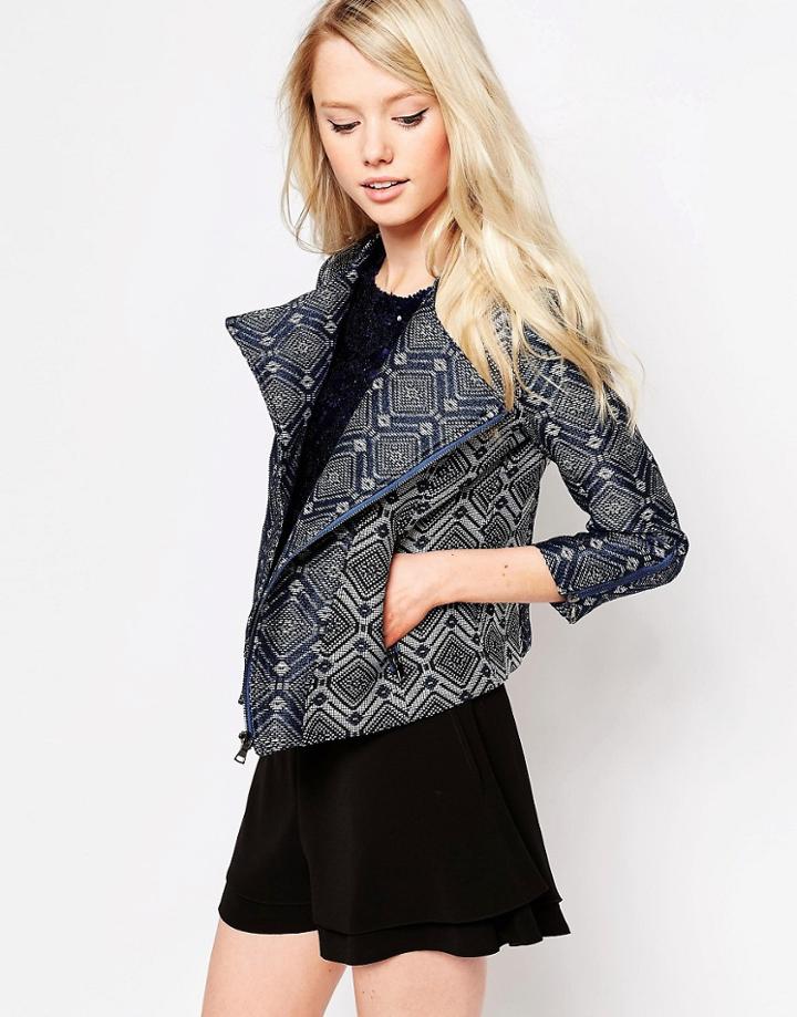 Jovonna Winnie Jacket In Jacquard - Blue