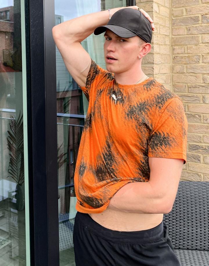 Puma Logo T-shirt In Carrot-orange