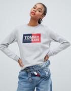 Tommy Jeans Essential Logo Sweatshirt - Gray