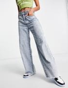 Urban Revivo Double Button Wide Leg Jeans In Bleach Wash-blues