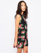 Motel Amille Dress In Jagged Rose Print - Jagged Rose