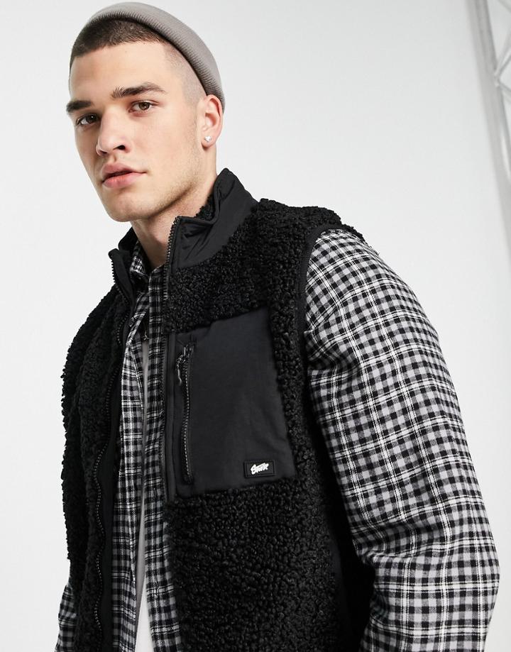 Pull & Bear Fleece Vest In Black