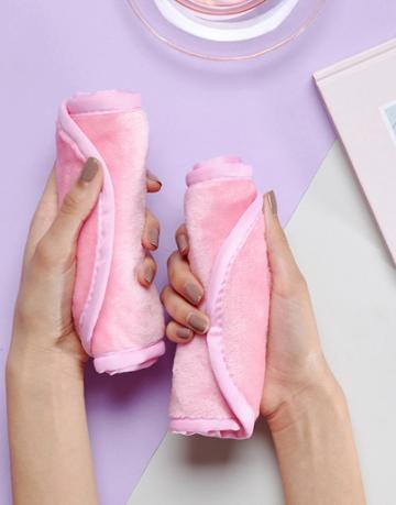 Magnitone London Wipeout - The Amazing Microfibre Cleansing Cloth X2 Pink - Clear