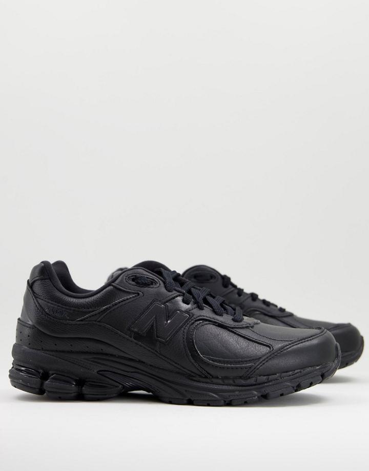 New Balance 200 Chunky Sneakers In Black