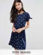 Yumi Petite Skater Dress With Bow Sleeve In Bird Print - Navy