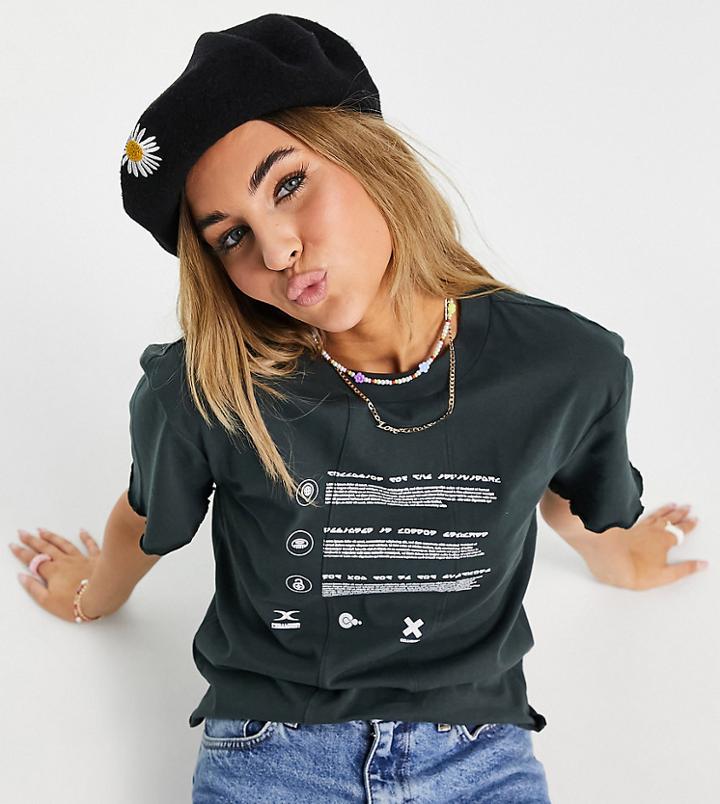 Collusion Unisex Vintage Fit T-shirt With Print And Lettuce Hem Detail-black