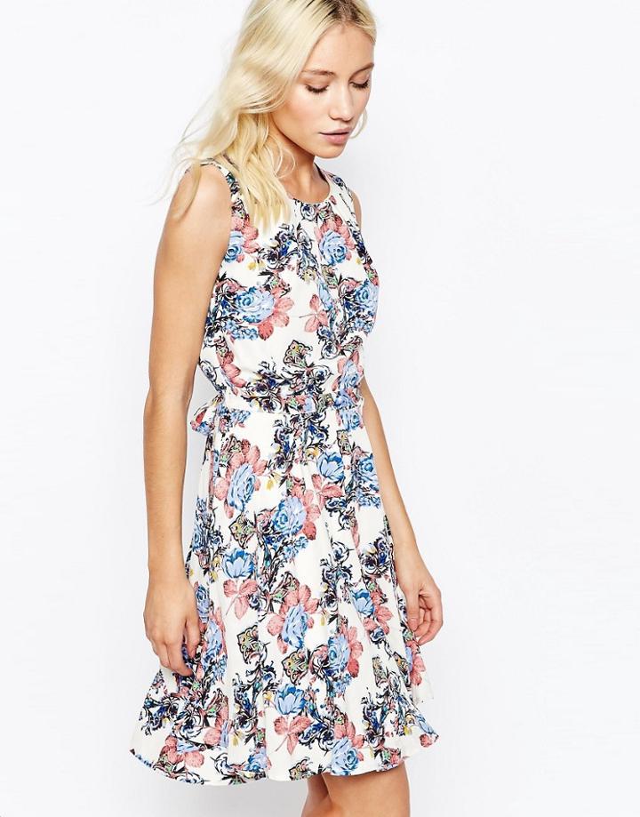 Yumi Sleeveless Skater Dress In Garden Floral Print - Cream