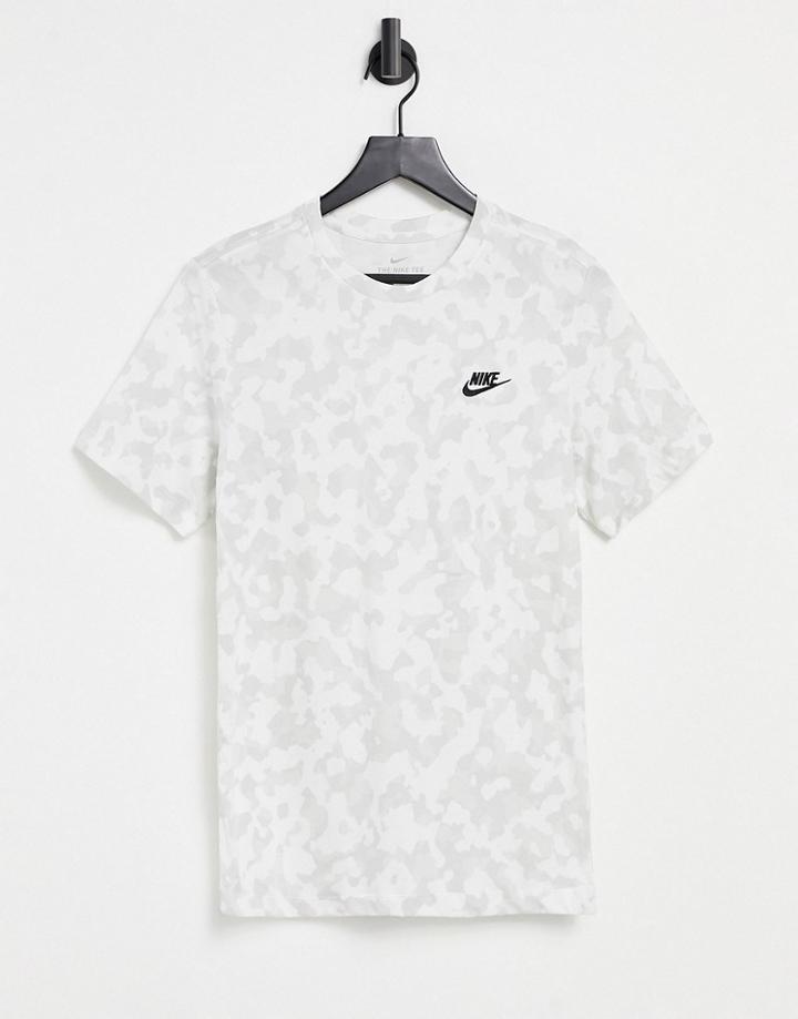 Nike Club Tonal Camo Print T-shirt In White