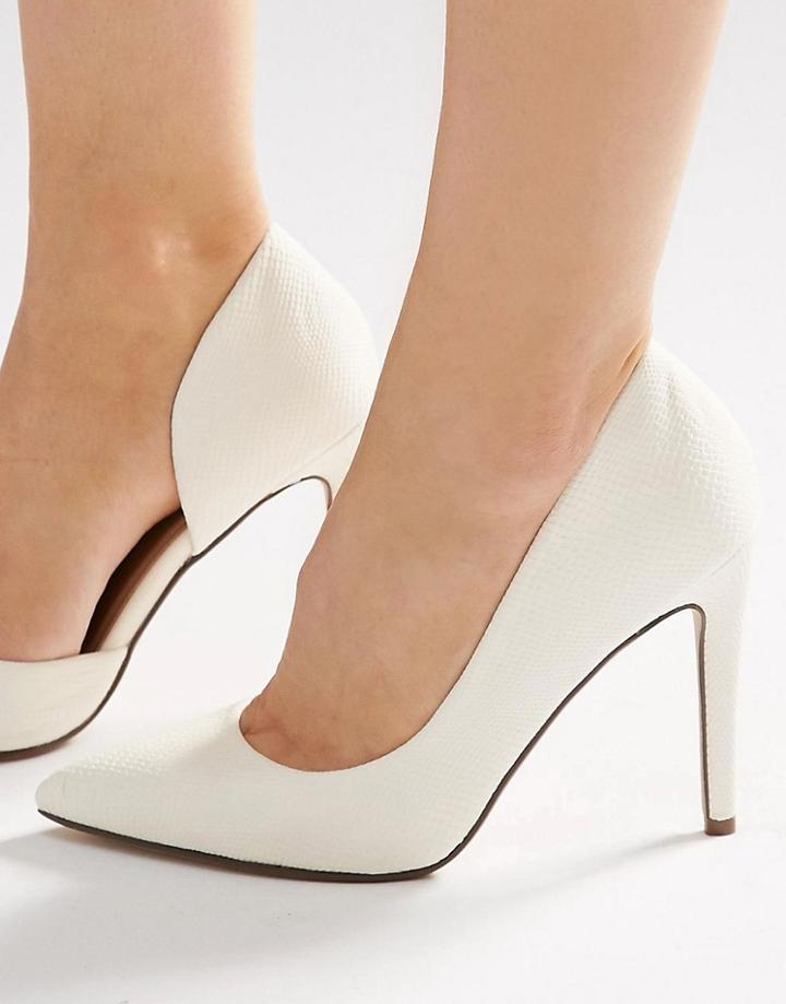 Call It Spring Nidda Pointy Pump - Ice