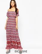 Fallen Star Off Shoulder Maxi Dress In Retro Border Print - 70s Retro Border
