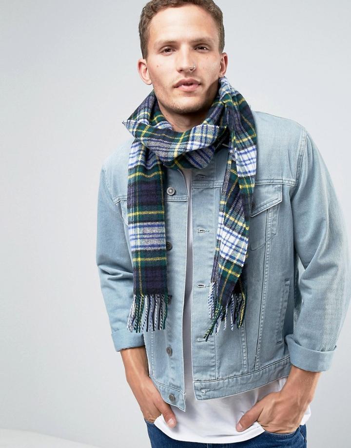 Glen Lossie Lambswool Plaid Scarf In Green - Green