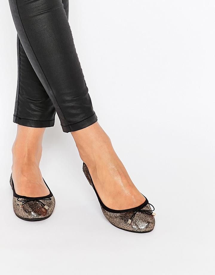 New Look Elastic Ballet Pump - Gold