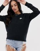 Nike Essentials Crew Neck Sweatshirt In Black