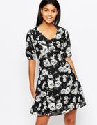 Poppy Lux Thereasa Tea Dress In Rose Print - Black