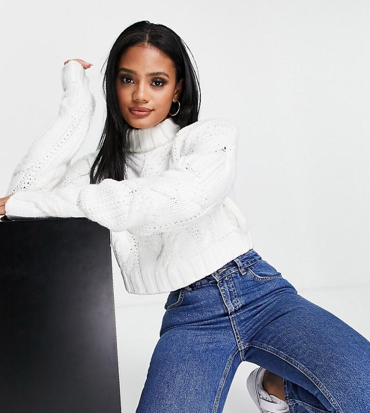 Asyou Cropped Cable Knitted Sweater In Cream-white