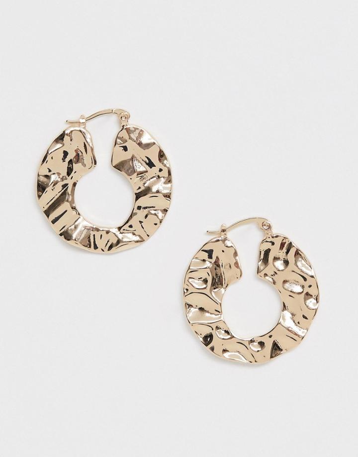 Asos Design Hoop Earrings In Abstract Hammered Metal Design In Gold - Gold