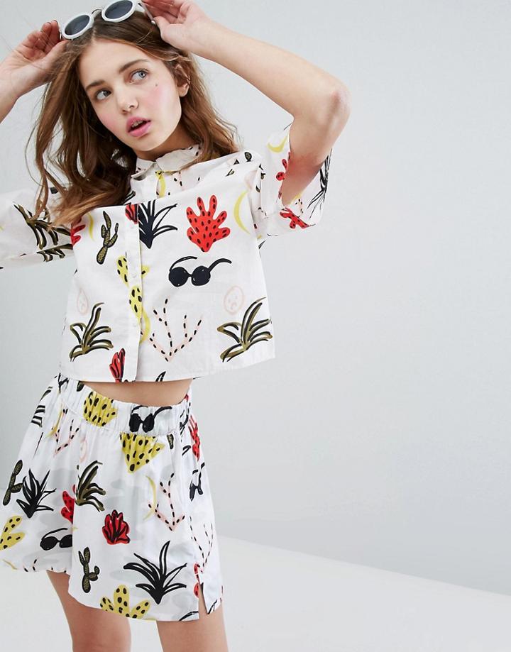 Monki Novelty Print Cropped Shirt - White