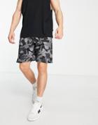 Reebok Shorts In Gray And Black Camo
