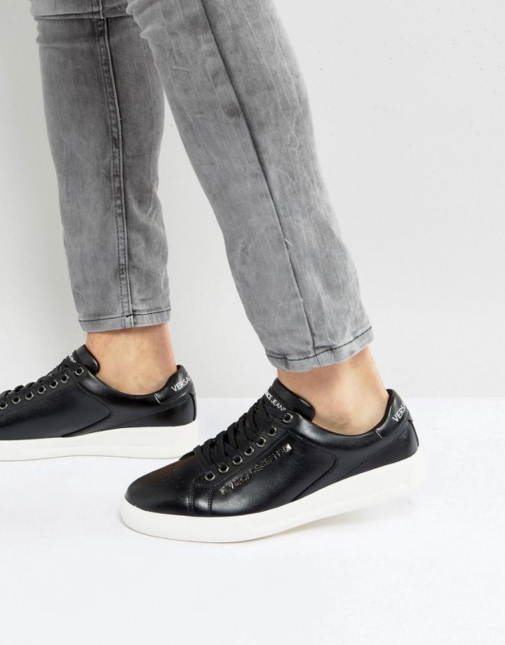 Versace Jeans Sneakers In Black With Badge Logo - Black