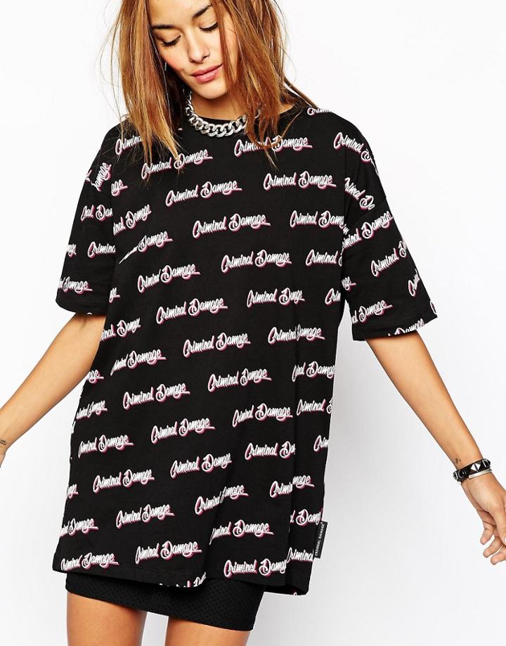 Criminal Damage Oversized Boyfriend T-shirt With All Over Script Logo - Black