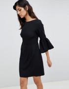 Vesper Bell Sleeve Jacquard Midi Dress-black