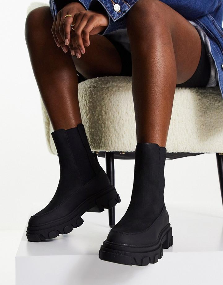 Only Chunky Sole Pull On Boots In Black