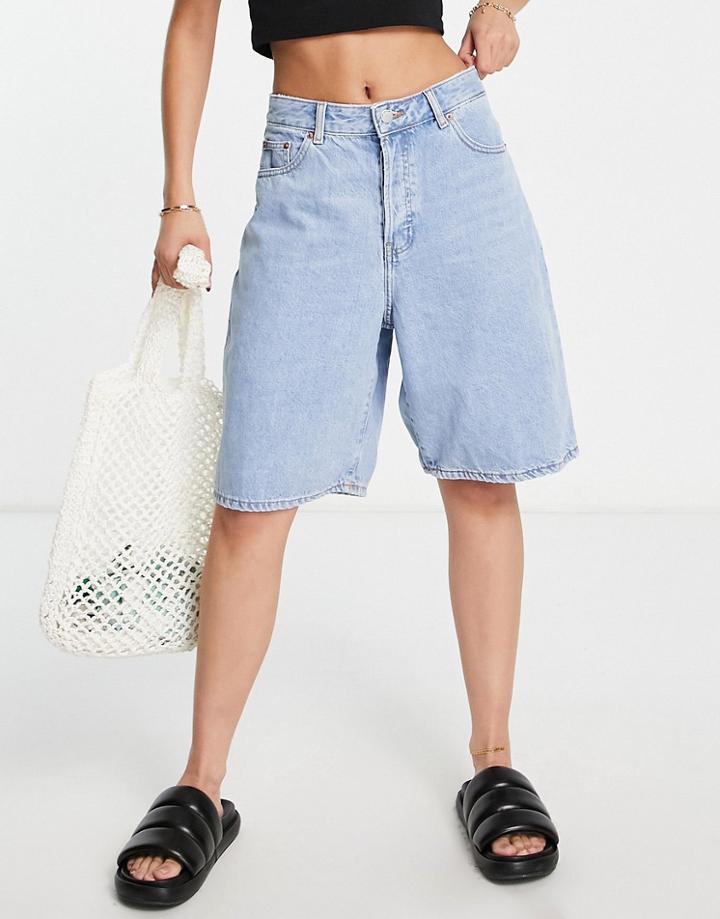 Dr Denim Bella Balloon Fitted Shorts In Light Wash Blue