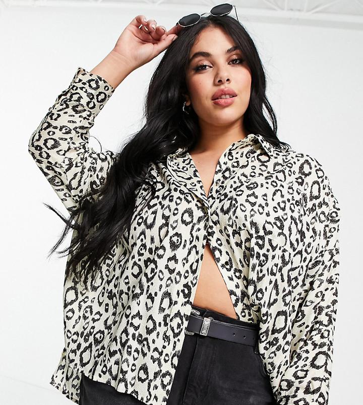 River Island Plus Leopard Print Dipped Hem Shirt In Cream-white
