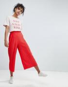 Monki Pleated Cropped Pants - Red