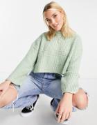 Urban Revivo Cropped Knit Sweater In Green