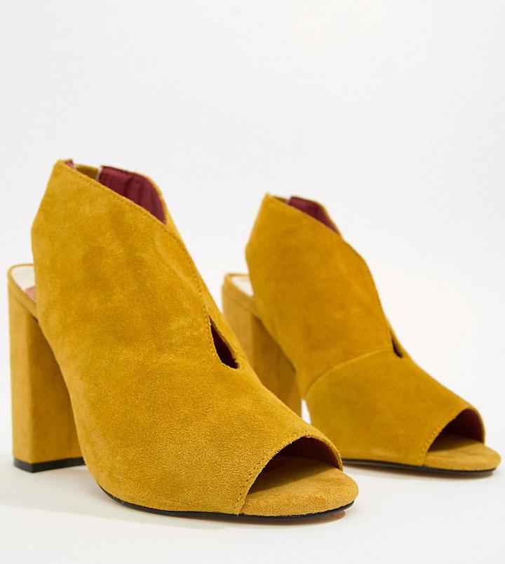 River Island Suede V Cut Heel In Yellow - Yellow